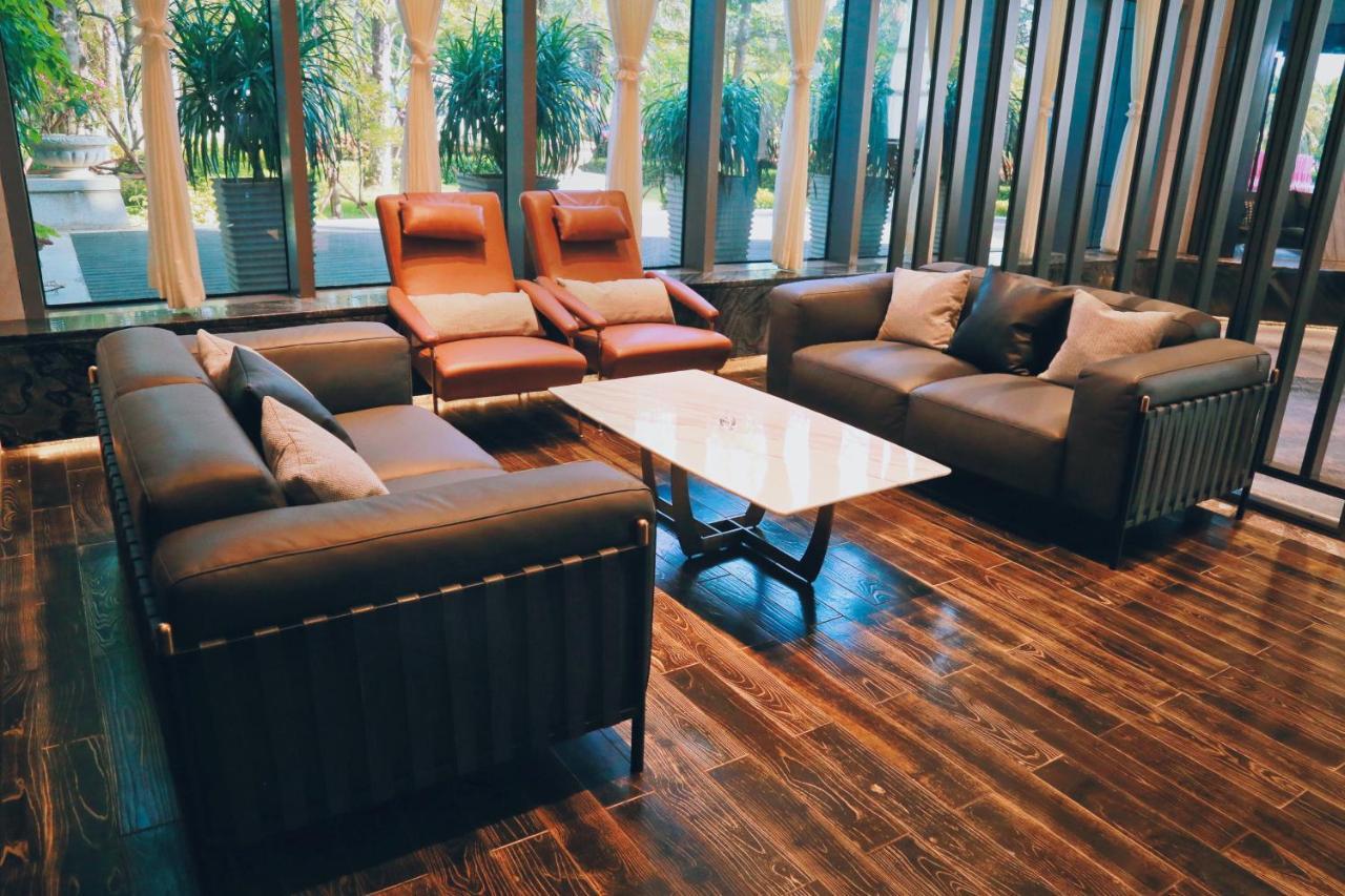 Holiday Inn Haikou West Coast By Ihg Buitenkant foto